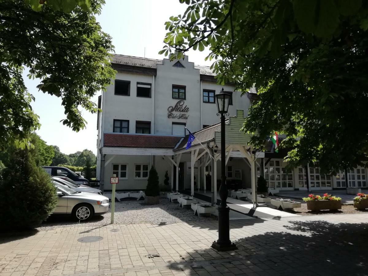 斯亚斯塔俱乐部酒店 哈卡尼 外观 照片